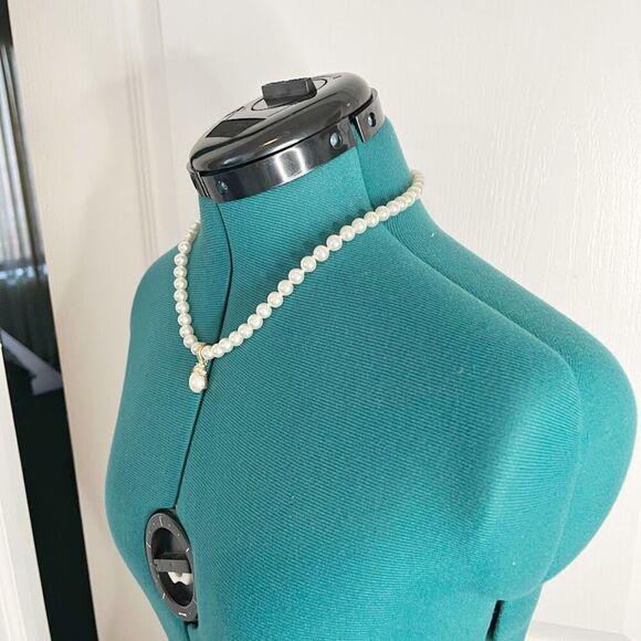 Beaded Faux Pearl Rhinestone Drop Pendant Stamped "Roman" Choker Necklace - Picture 2 of 8